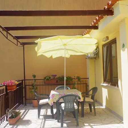 アパート Tolles In Mit Garten Und In Der Naehe